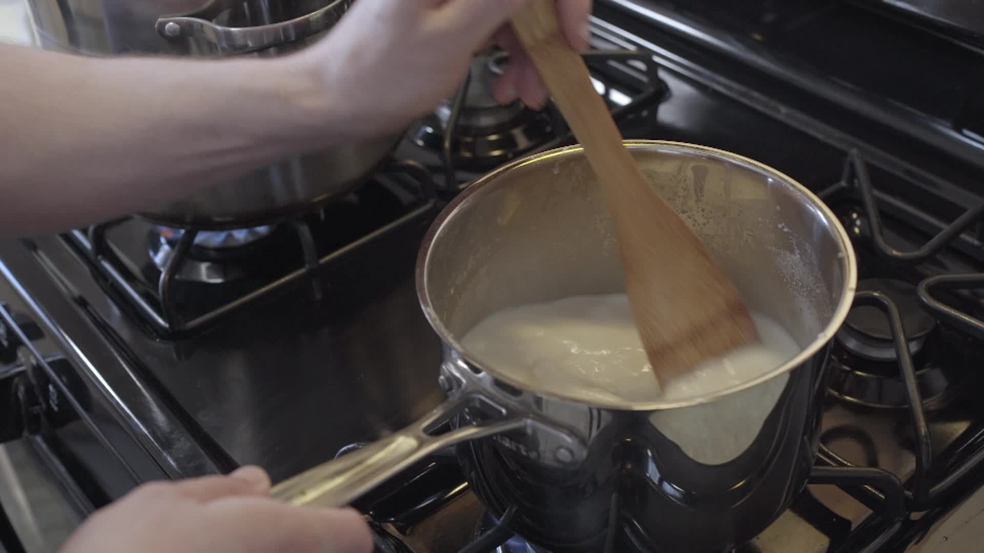 Uhhh...Cooking Thing Ep1 Elizabeth Jennings